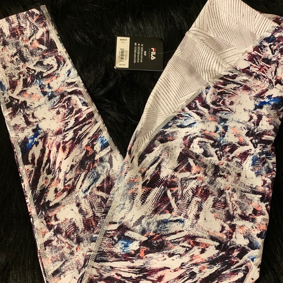 FILA mid rise leggings! - Picture 3 of 5